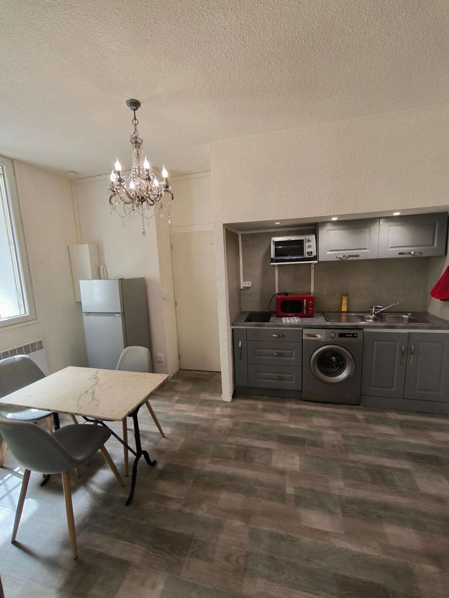 Appartement Chaleureux Dans Le Centre De בזייה מראה חיצוני תמונה
